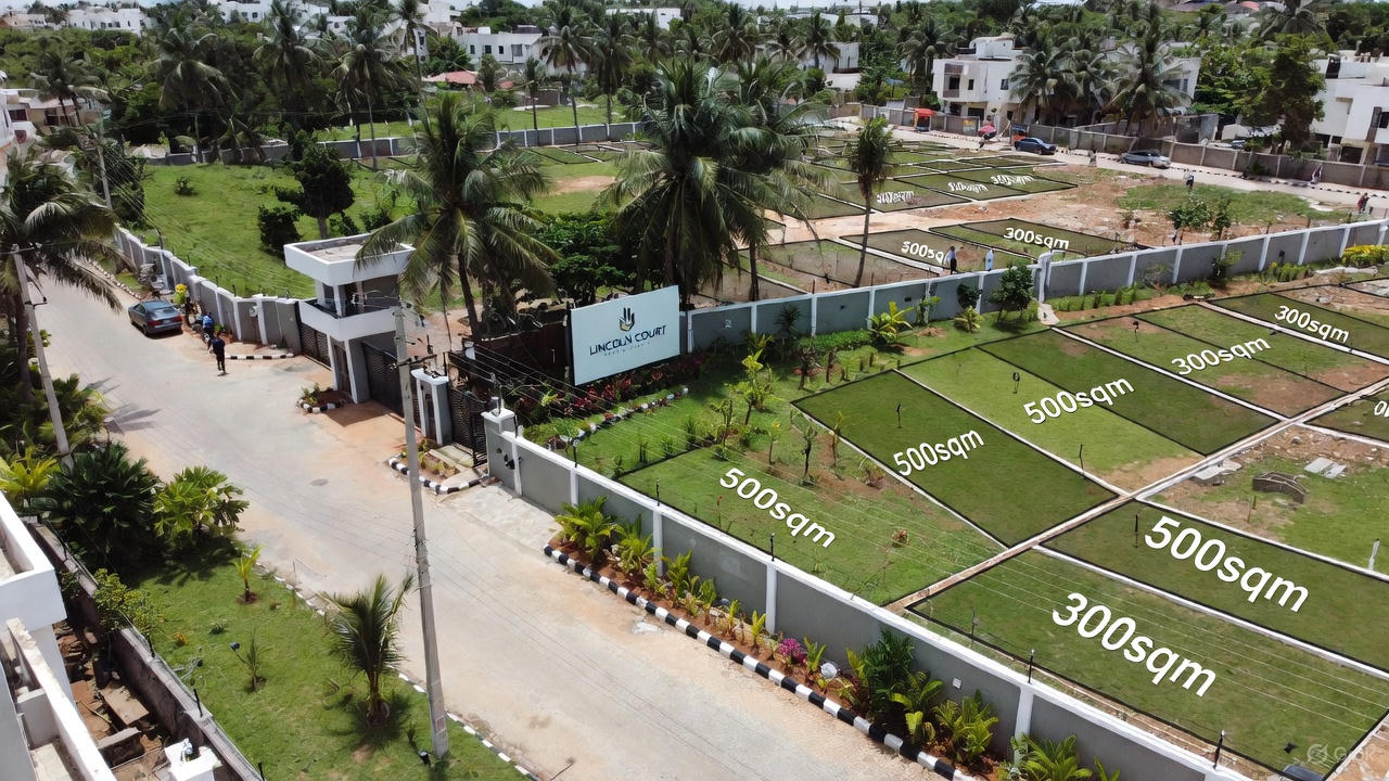 Lincoln Court Estate